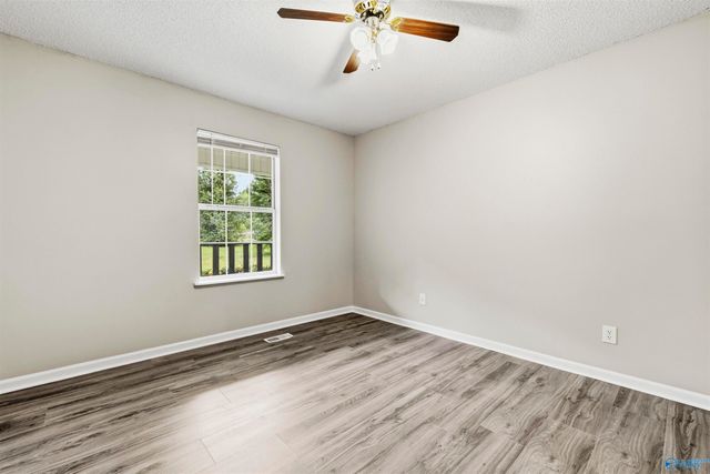 1211 Thornhill Road, Boaz, AL 35956