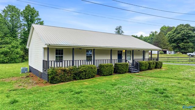 1211 Thornhill Road, Boaz, AL 35956