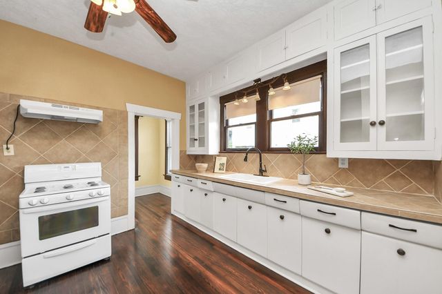 1211 Bingham Street, Houston, TX 77007