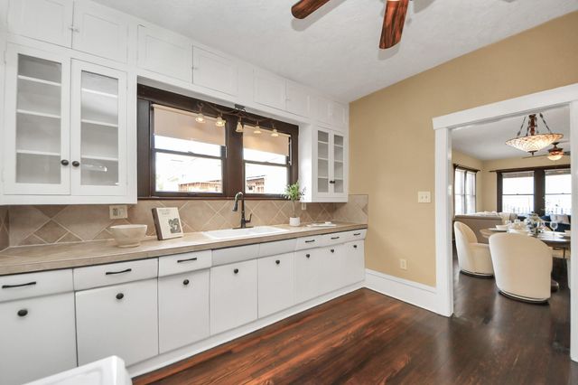 1211 Bingham Street, Houston, TX 77007