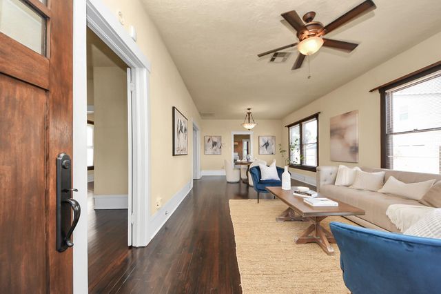 1211 Bingham Street, Houston, TX 77007