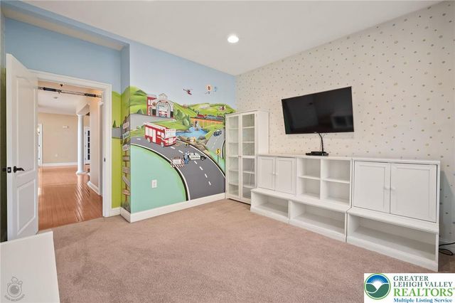 50 Melchor Drive, Easton, PA 18042