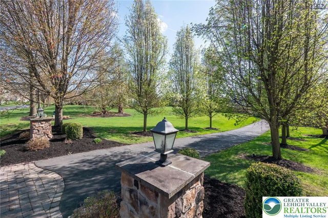 50 Melchor Drive, Easton, PA 18042