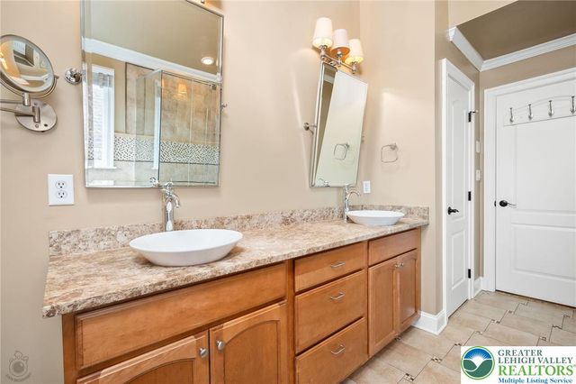50 Melchor Drive, Easton, PA 18042