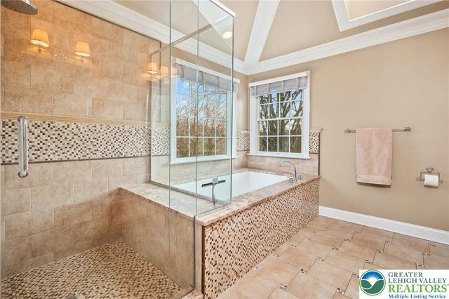 50 Melchor Drive, Easton, PA 18042
