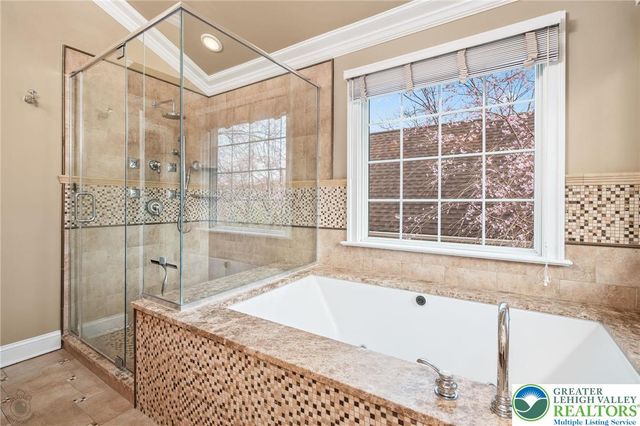 50 Melchor Drive, Easton, PA 18042