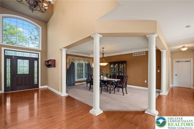 50 Melchor Drive, Easton, PA 18042
