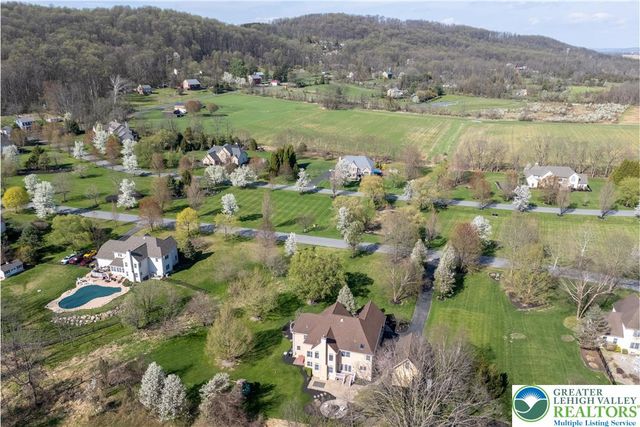 50 Melchor Drive, Easton, PA 18042