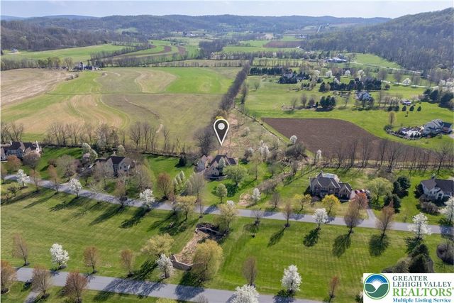50 Melchor Drive, Easton, PA 18042
