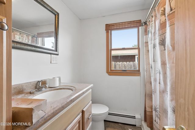 509 Ship Avenue, Beachwood, NJ 08722