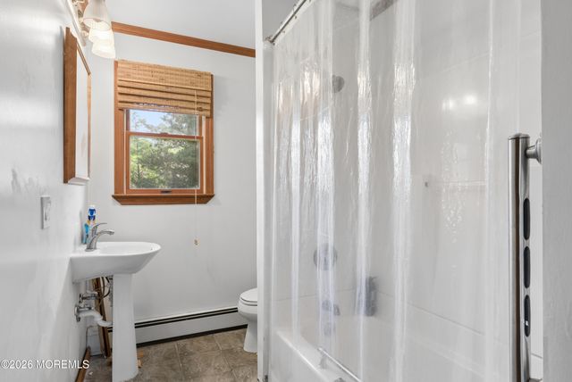 509 Ship Avenue, Beachwood, NJ 08722