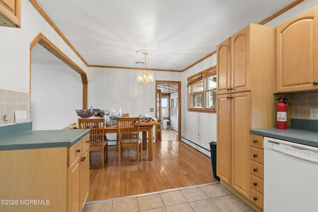 509 Ship Avenue, Beachwood, NJ 08722