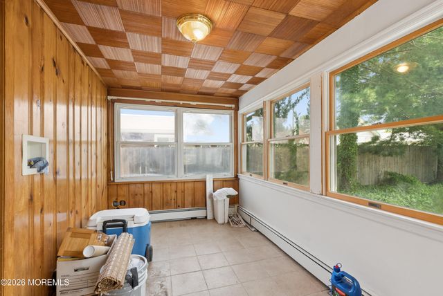 509 Ship Avenue, Beachwood, NJ 08722