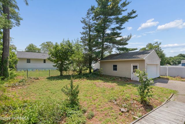 509 Ship Avenue, Beachwood, NJ 08722