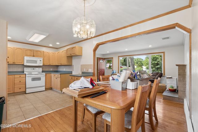 509 Ship Avenue, Beachwood, NJ 08722