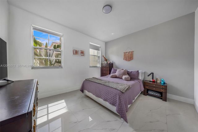 3255 NE 184th St 12112, Aventura, FL 33160