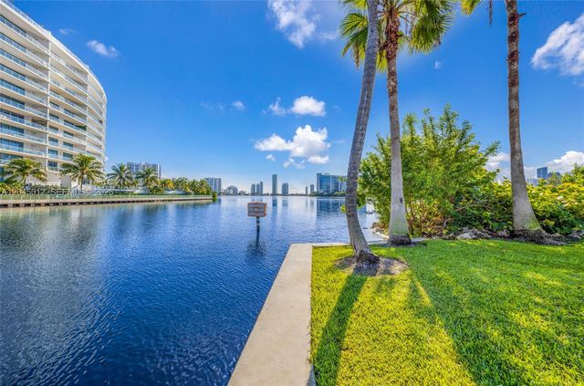 3255 NE 184th St 12112, Aventura, FL 33160