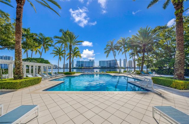 3255 NE 184th St 12112, Aventura, FL 33160