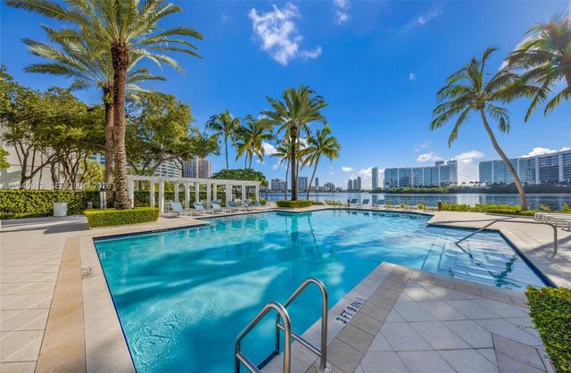 3255 NE 184th St 12112, Aventura, FL 33160