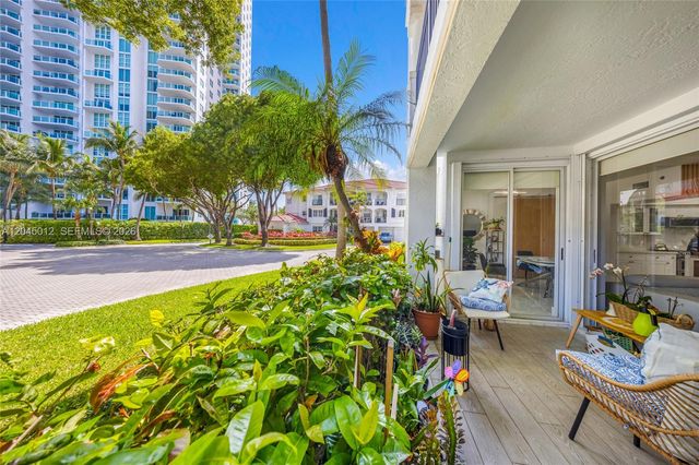 3255 NE 184th St 12112, Aventura, FL 33160