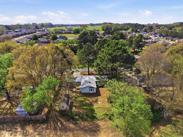 1410 Magee Drive, Searcy, AR 72143