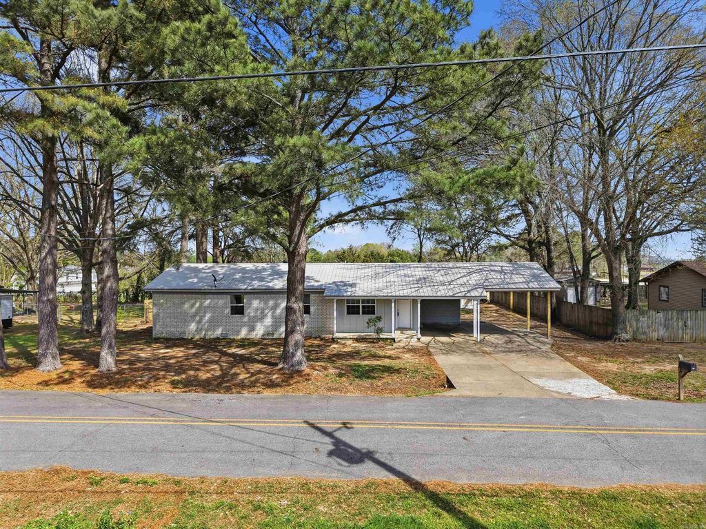 1410 Magee Drive, Searcy, AR 72143