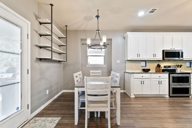 107 Ashlyn Court, Whitesboro, TX 76273