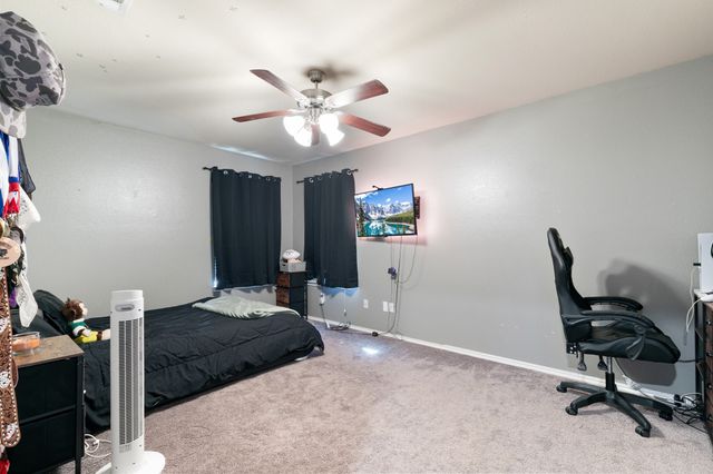 107 Ashlyn Court, Whitesboro, TX 76273