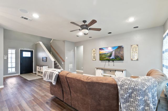 107 Ashlyn Court, Whitesboro, TX 76273