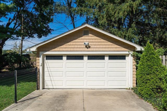 560 E North Broadway Street, Columbus, OH 43214