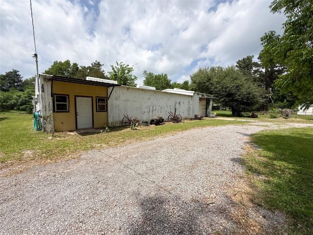 708 W Railroad, Buffalo, TX 75831