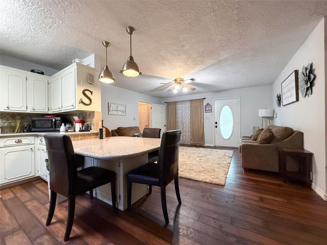 708 W Railroad, Buffalo, TX 75831