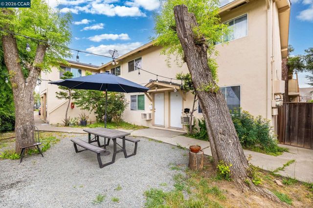 2542 Camara Cir, Concord, CA 94520