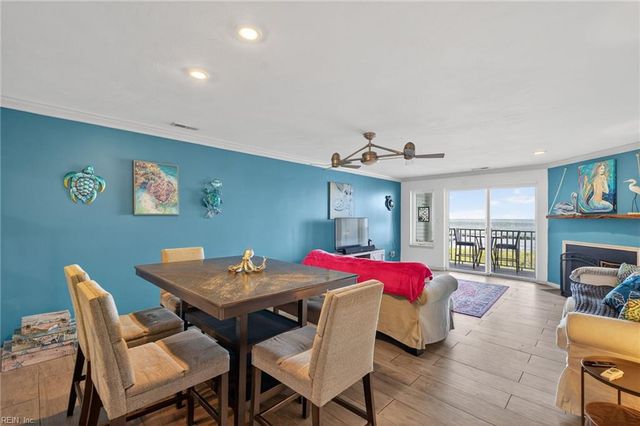 810 E Ocean View Ave Apt 201, Norfolk, VA 23503