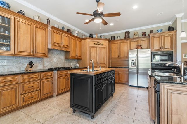 15 Ruddy Duck Ln., Pawleys Island, SC 29585