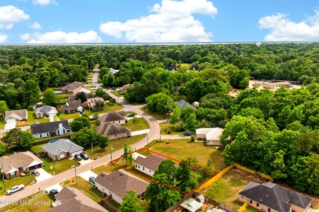 10847 Ala Moana Street, Diamondhead, MS 39525
