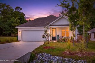 10847 Ala Moana Street, Diamondhead, MS 39525