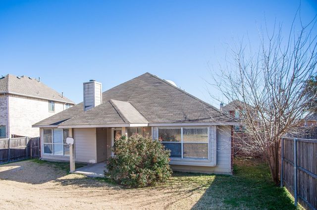 6823 Woodcrest Lane, Sachse, TX 75048