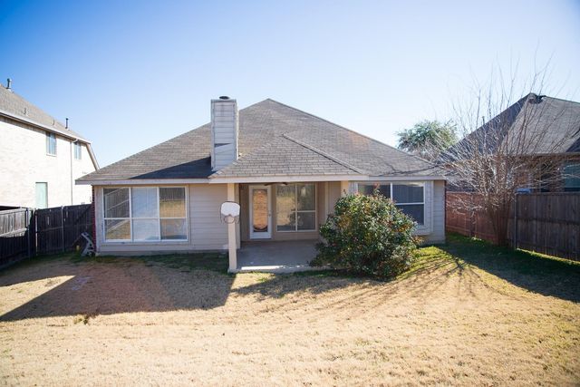 6823 Woodcrest Lane, Sachse, TX 75048