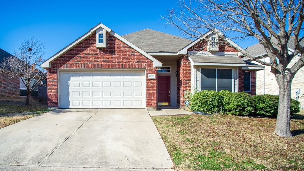 6823 Woodcrest Lane, Sachse, TX 75048