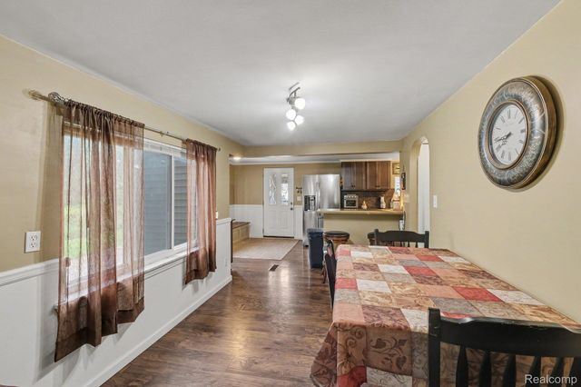 4129 Moulton Drive, Flint Charter Township, MI 48507
