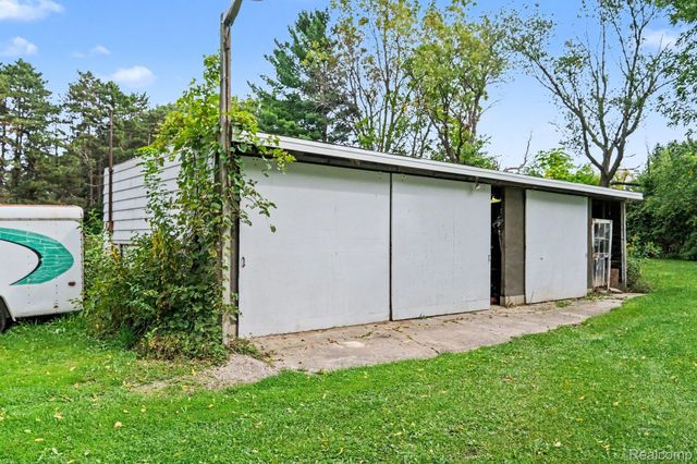 4129 Moulton Drive, Flint Charter Township, MI 48507