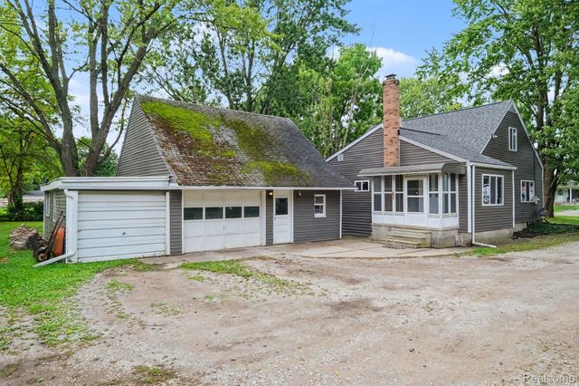 4129 Moulton Drive, Flint Charter Township, MI 48507