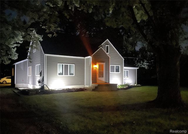 4129 Moulton Drive, Flint Charter Township, MI 48507