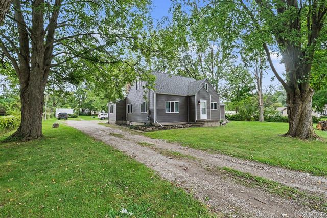 4129 Moulton Drive, Flint Charter Township, MI 48507