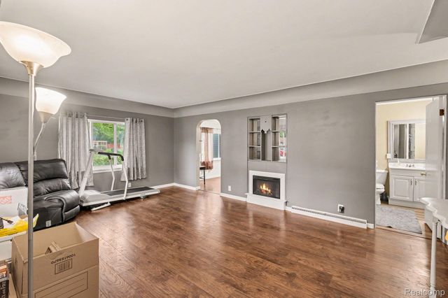 4129 Moulton Drive, Flint Charter Township, MI 48507