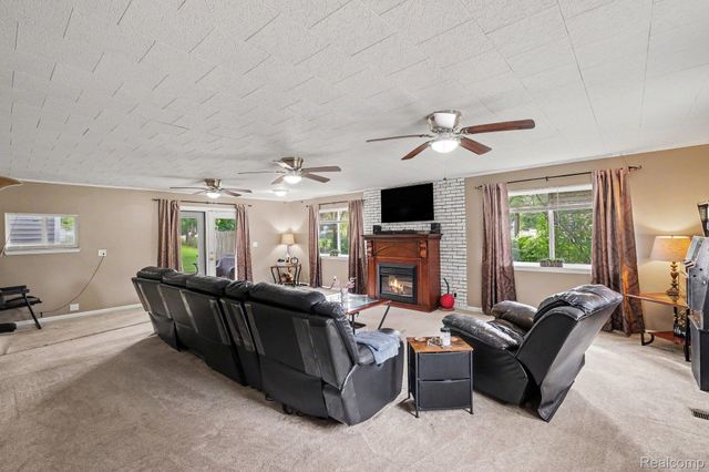 4129 Moulton Drive, Flint Charter Township, MI 48507