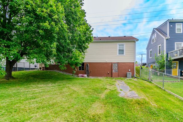 136 Ballard Street, Harrodsburg, KY 40330