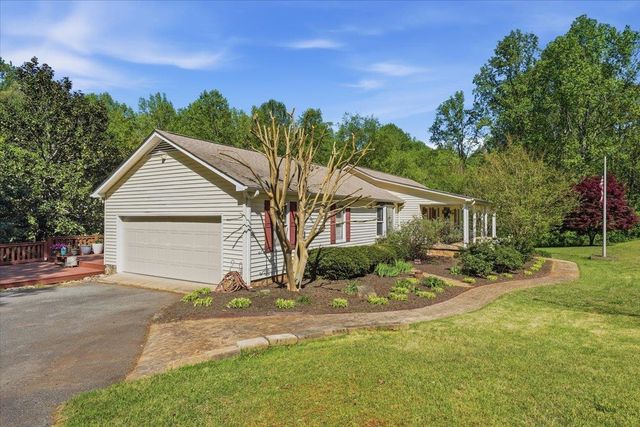 310 Holly Springs Road, Inman, SC 29349