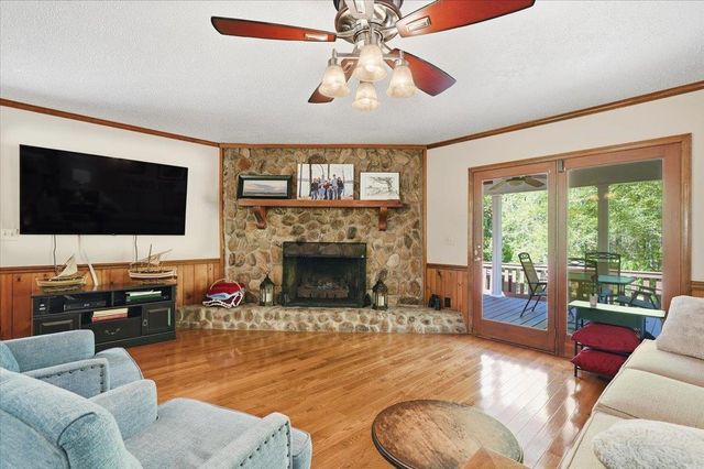 310 Holly Springs Road, Inman, SC 29349
